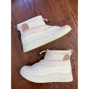 Sorel Women's Out N About lV Puffy Waterproof Boot